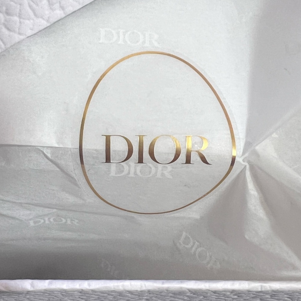🪩DIOR Large Photo Prop Box White - Picture 3 of 4